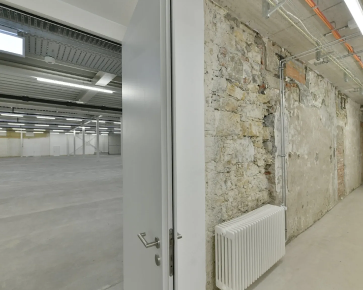 Charming Office Space in the Attic - Photo 8 of 12