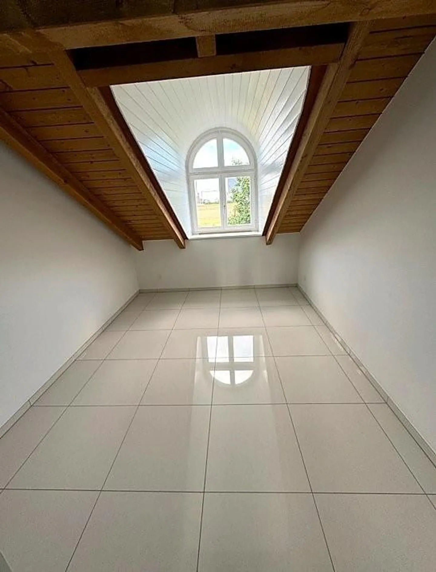 Charmante Dachwohnung in Zuchwil - Foto 5 von 7