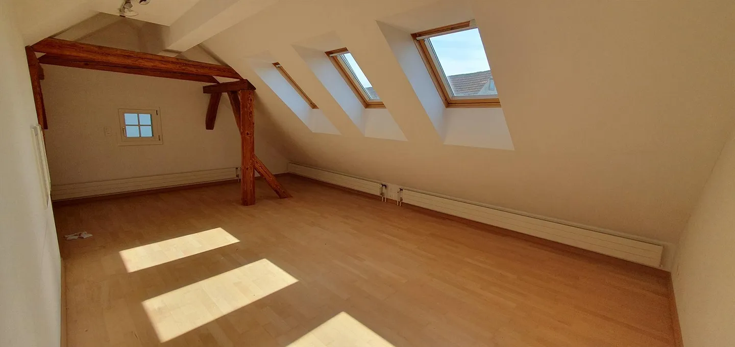 7.5-room house part over 3 floors in Winterthur-Seen bright, cozy and central - Photo 5 of 12