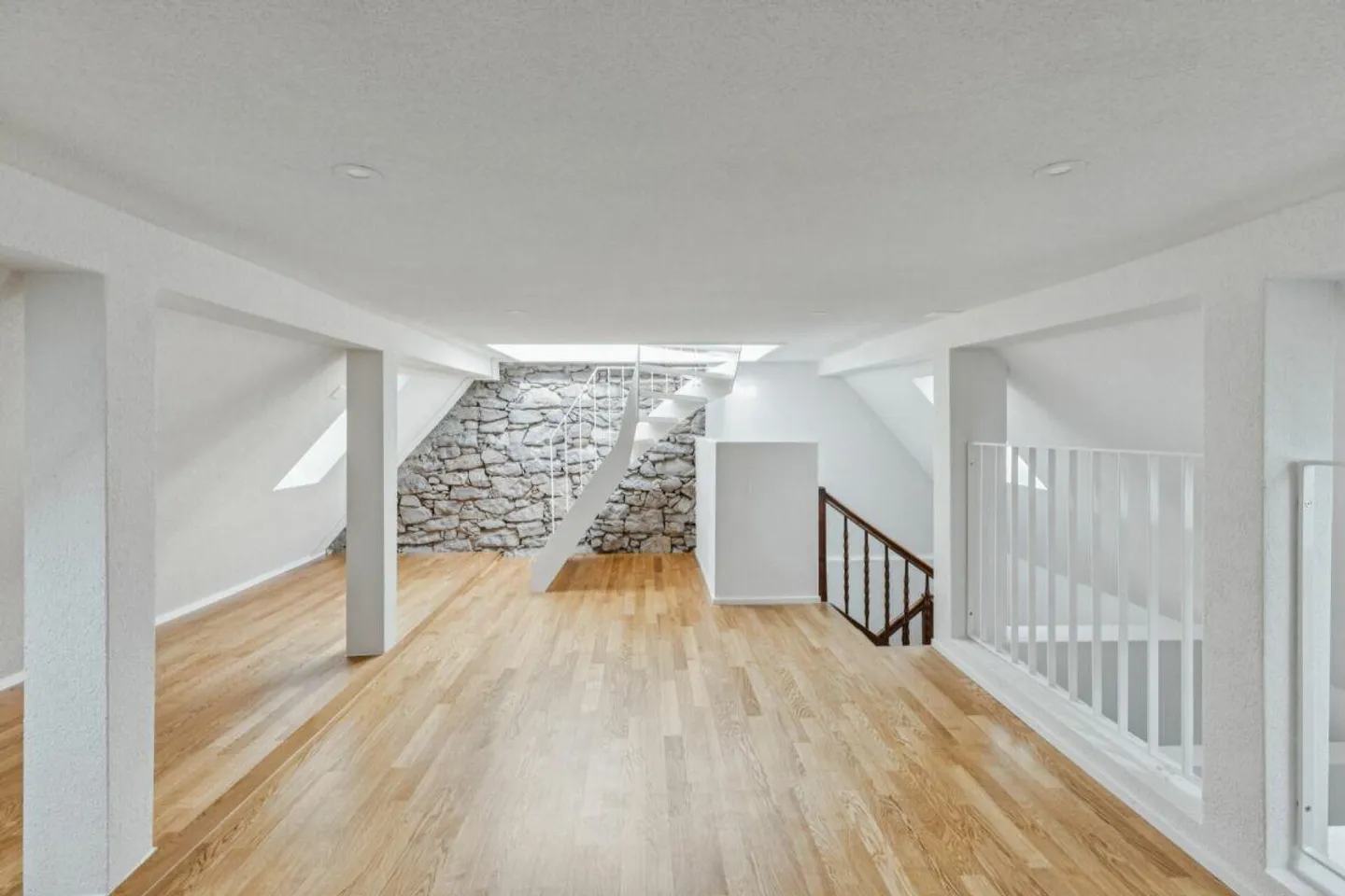 First occupancy! 2.5-room penthouse apartment with gallery and private roof terrace - Photo 13 of 18