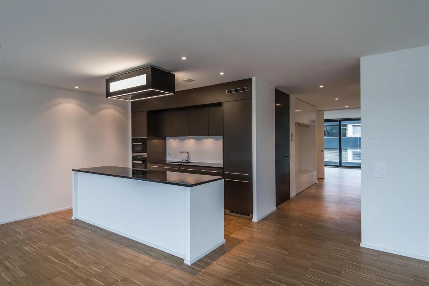 Appartement moderne de 4 pièces près de la gare SBB - Photo 3 sur 16