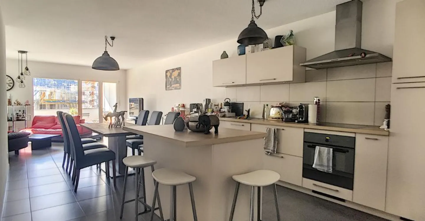 Sierre: grande appartamento 3.5 locali vicino al centro città - Foto 3 di 6