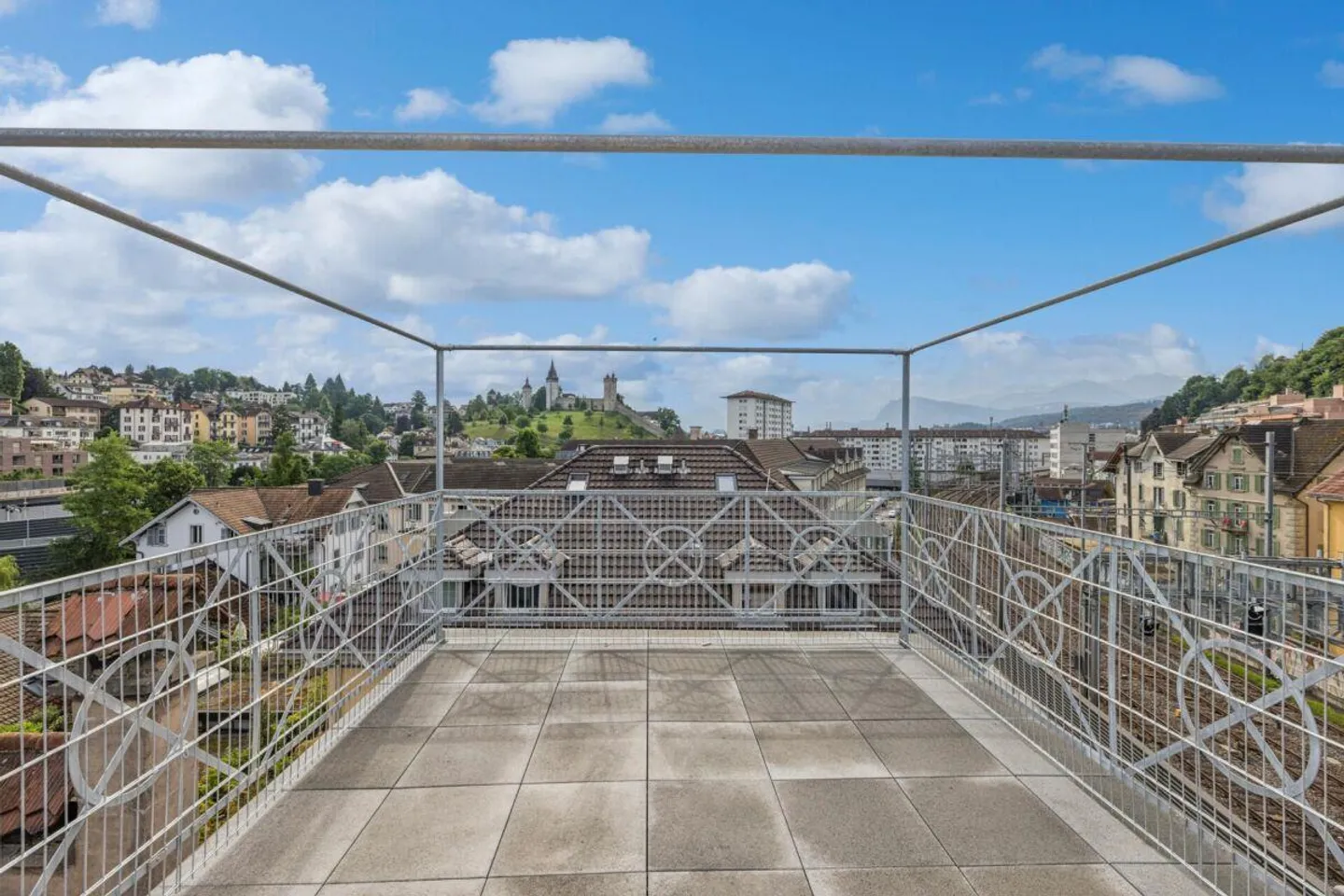 First occupancy! 2.5-room penthouse apartment with gallery and private roof terrace - Photo 16 of 18
