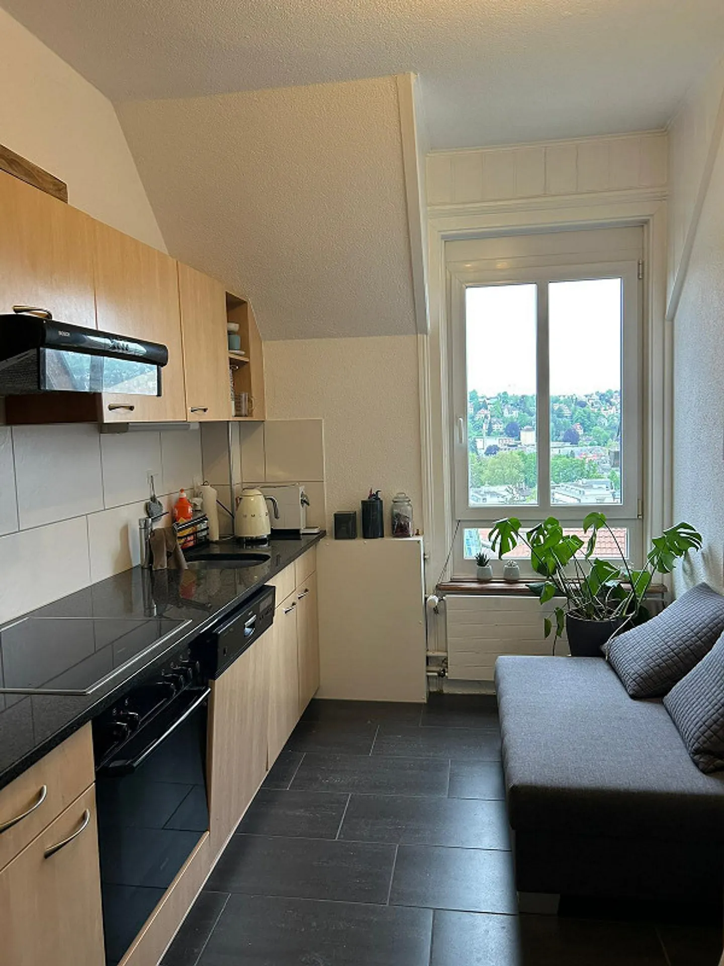 4-room attic apartment with view and charm - Photo 9 of 14