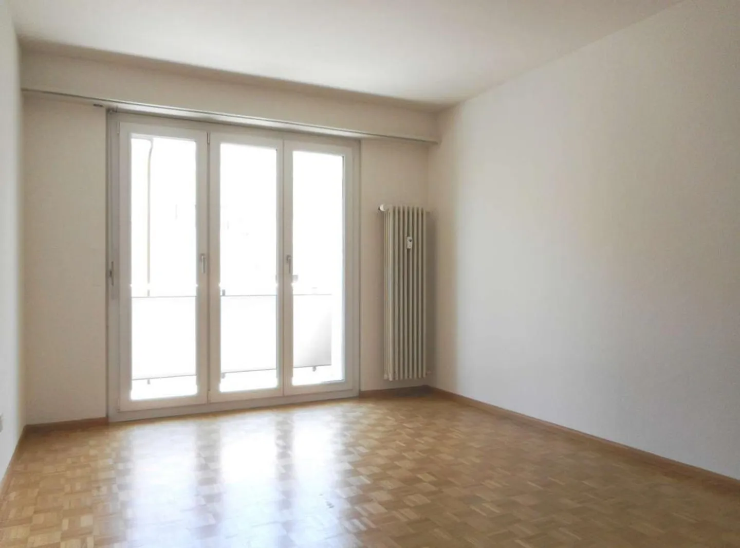 Shopping opportunity doesn't get any closer! - Photo 5 of 8