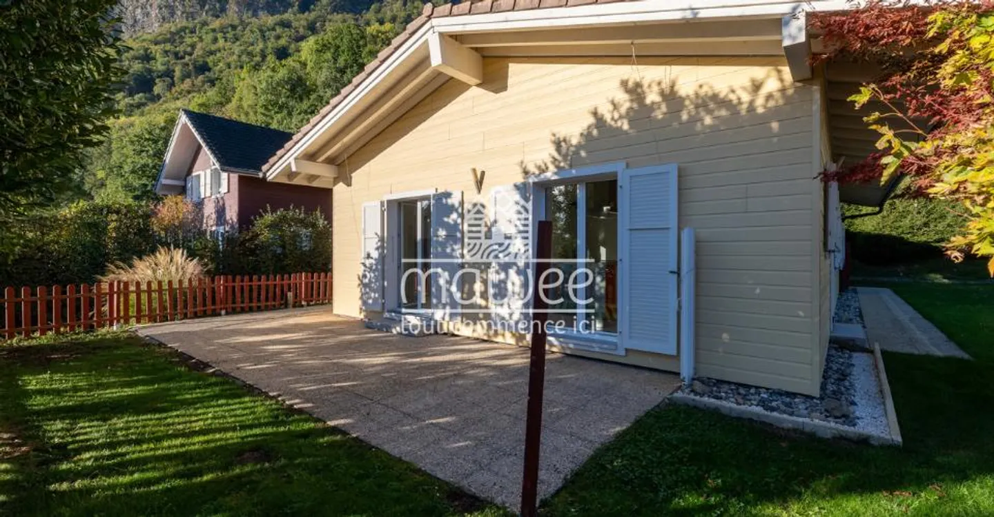 La tua villa familiare in un contesto tranquillo e verdeggiante - Foto 3 di 13