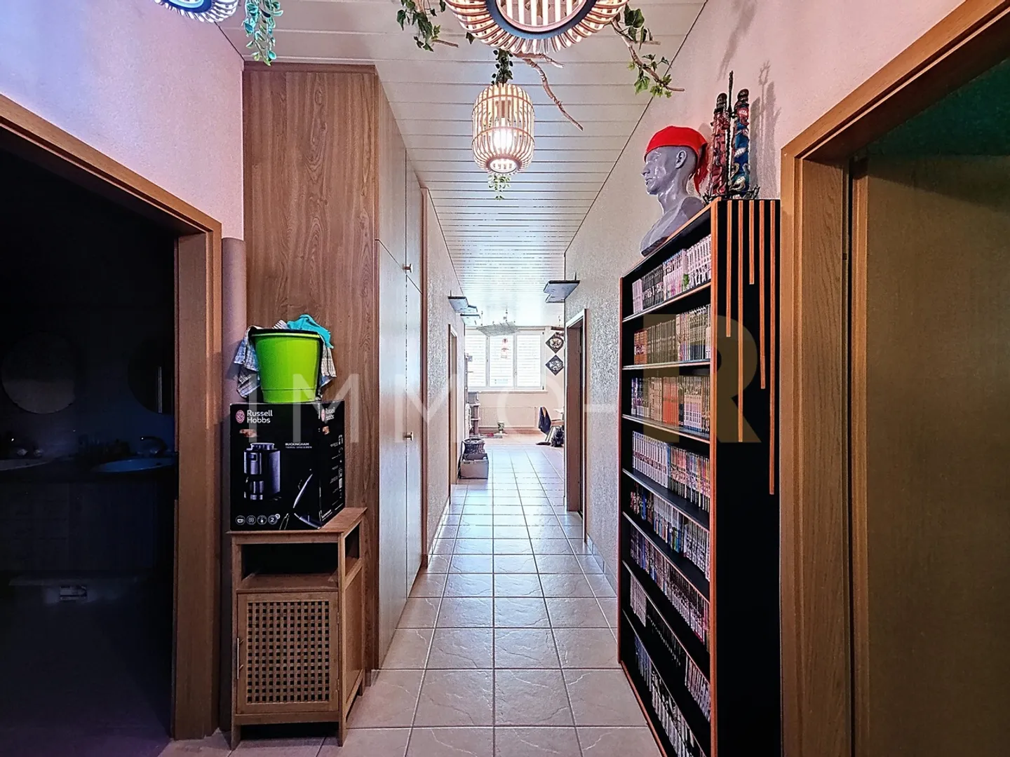 Mixed-use building in the center of Semsales - Photo 13 of 15