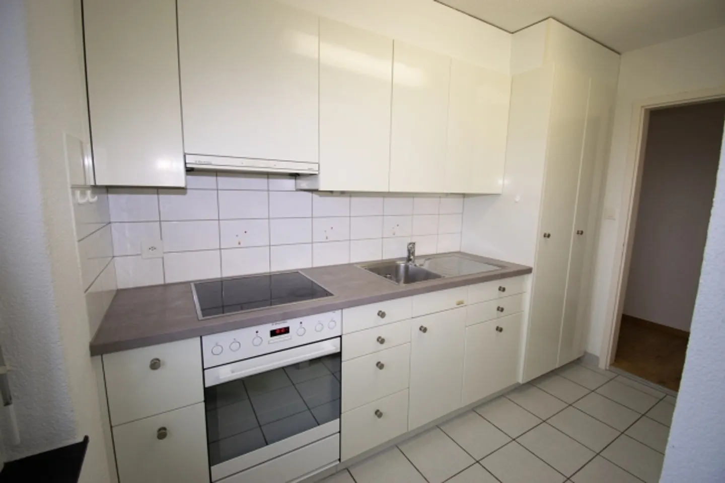 Ampio appartamento 4.5 locali - Foto 3 di 11