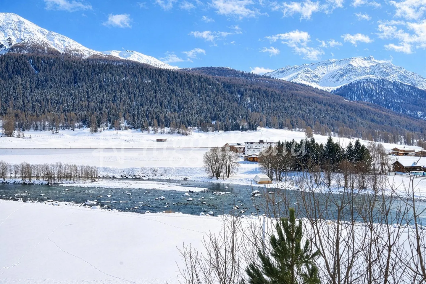 Proprietà con vista libera e potenziale interessante - Foto 4 di 7