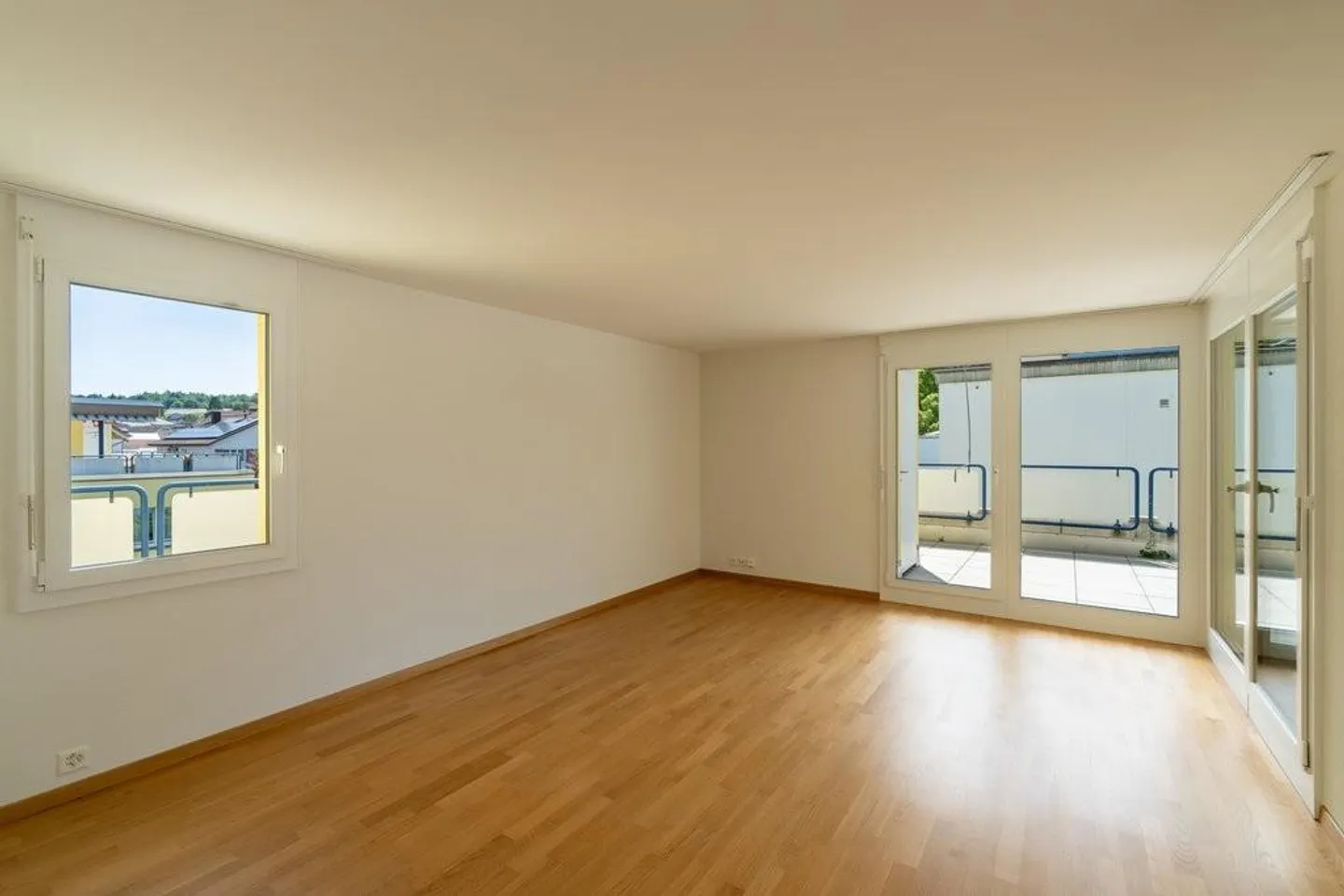 Appartement moderne au rez-de-chaussée - Photo 2 sur 12