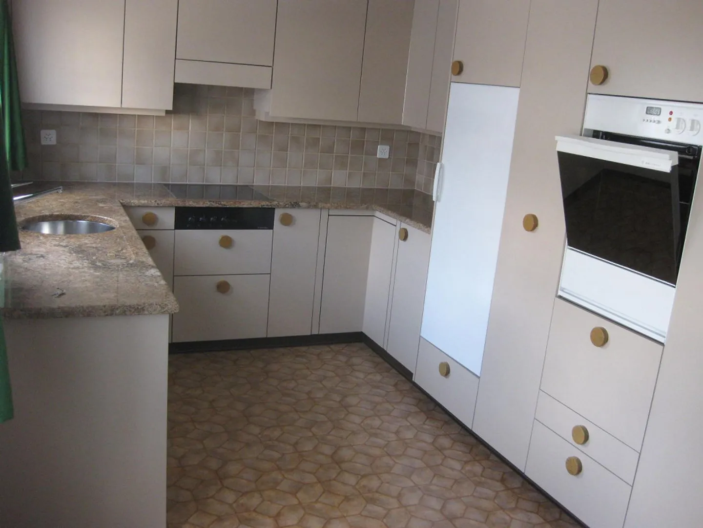 Bellissimo appartamento loft di 2,5 stanze in affitto nel centro di Appenzell - Foto 3 di 11