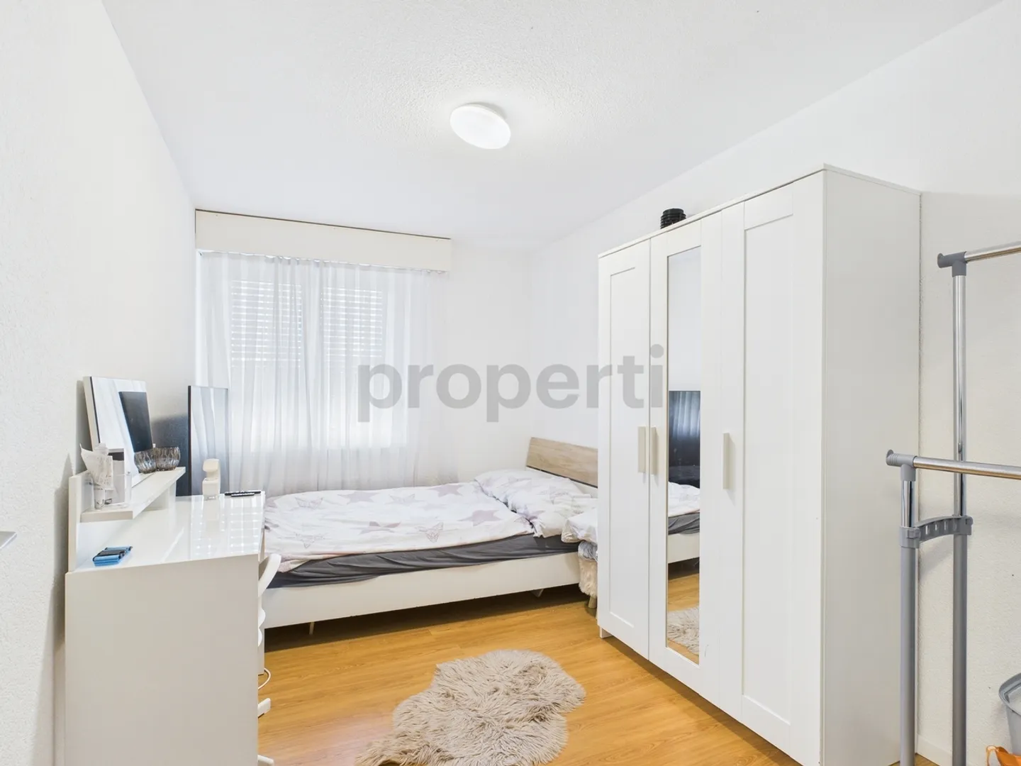 Appartamento elegante di 4,5 locali con balcone, vista panoramica e posizione adatta alle famiglie a Reiden - Foto 5 di 12