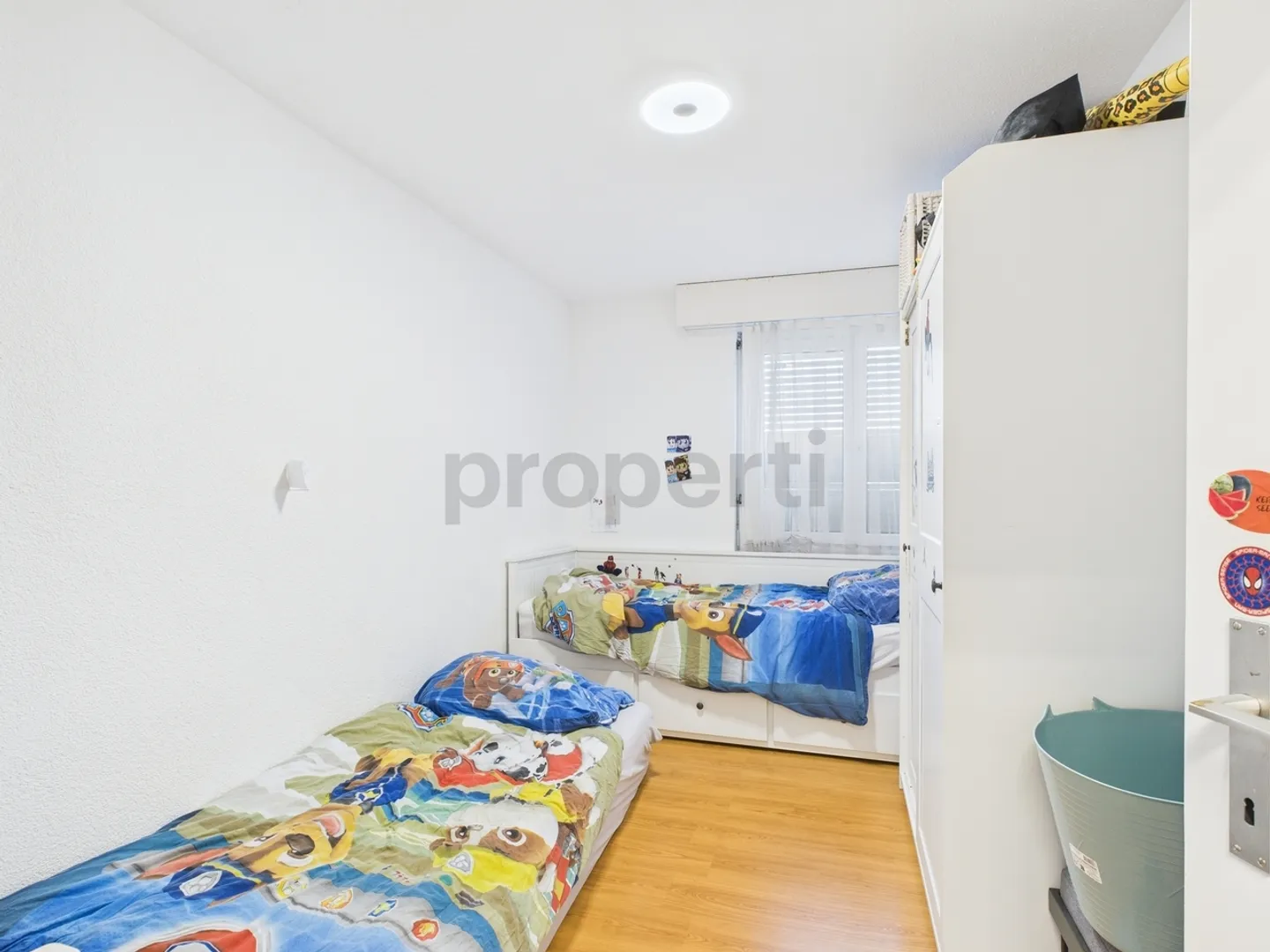 Appartamento elegante di 4,5 locali con balcone, vista panoramica e posizione adatta alle famiglie a Reiden - Foto 6 di 12
