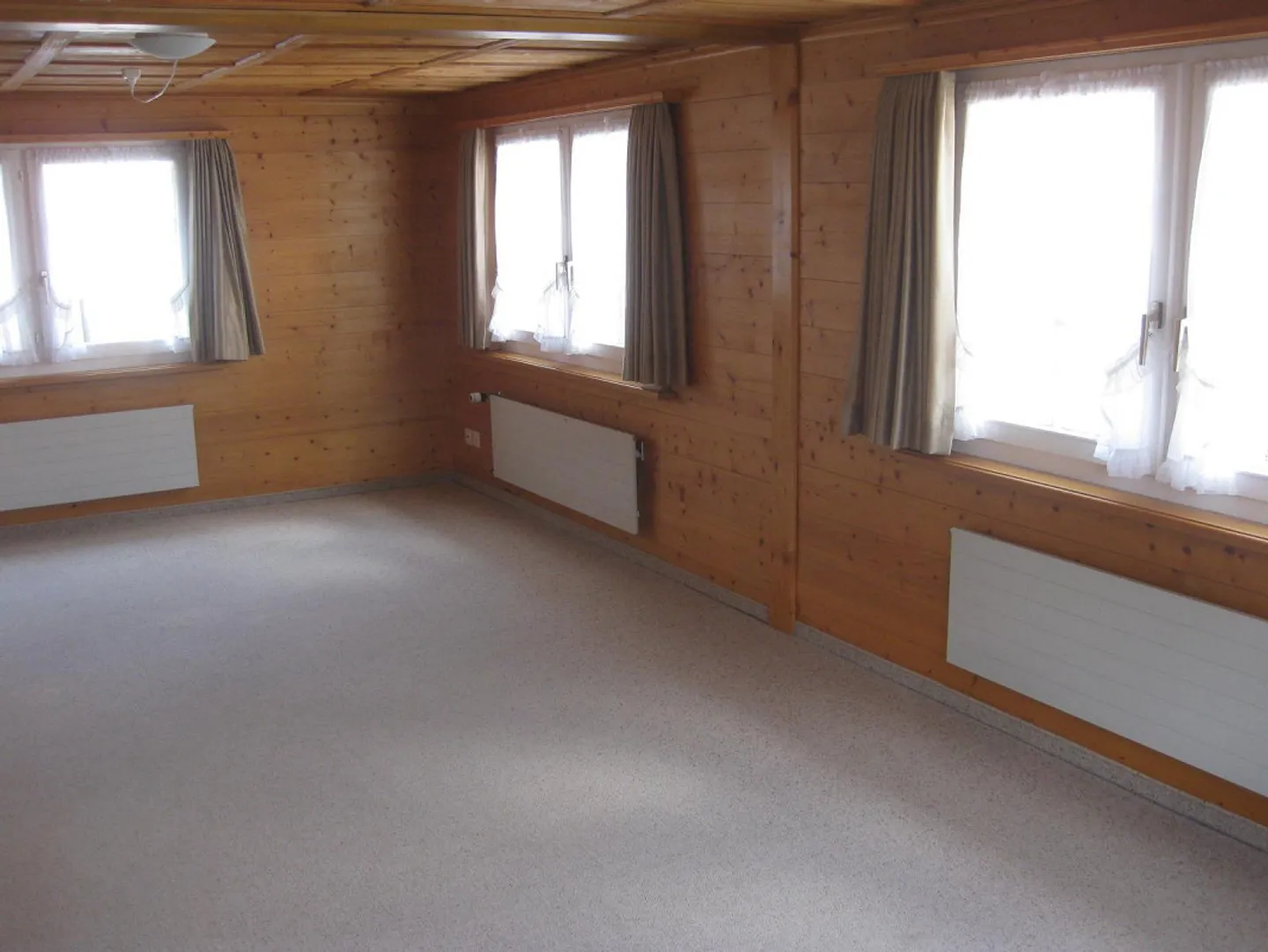 Bellissimo appartamento loft di 2,5 stanze in affitto nel centro di Appenzell - Foto 6 di 11