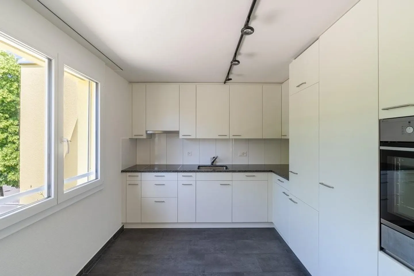 Appartement moderne au rez-de-chaussée - Photo 9 sur 12