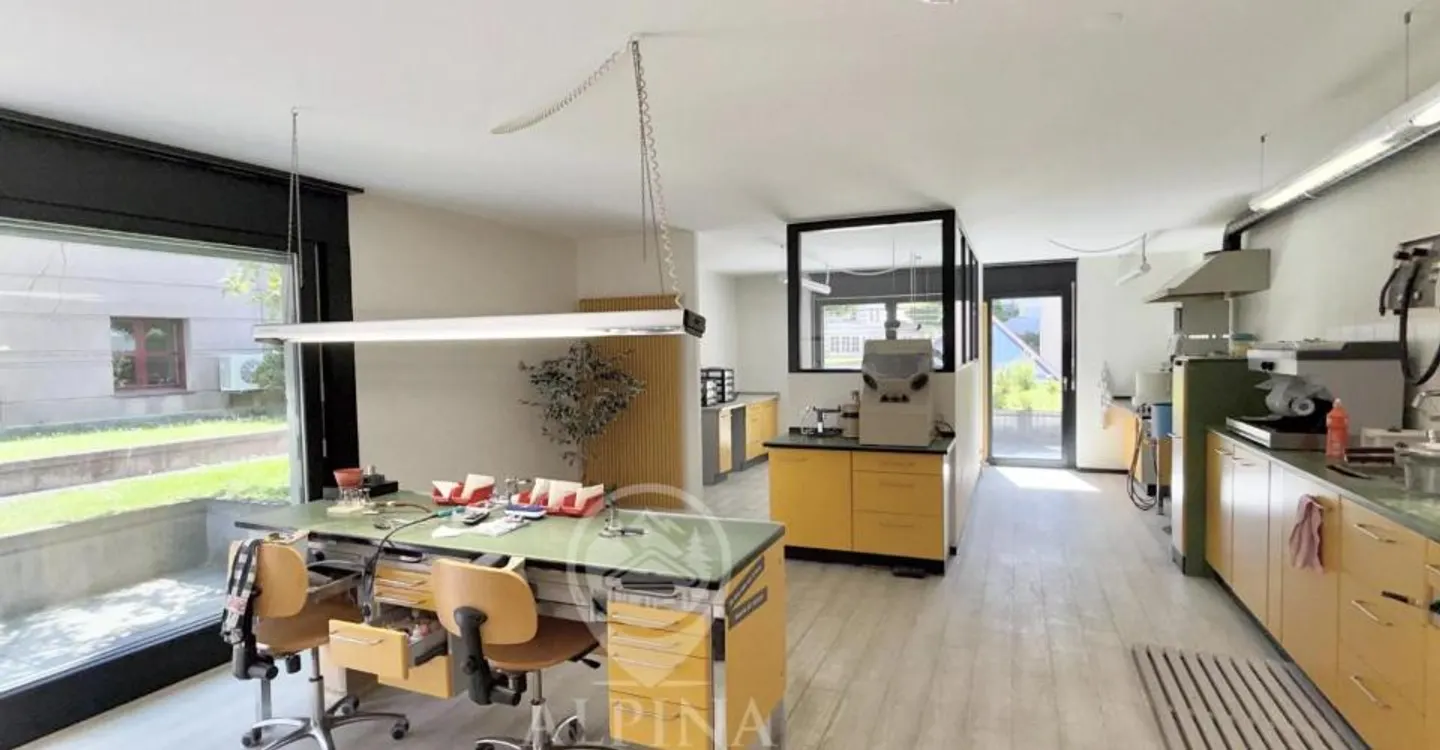 Appartement polyvalent à Sierre - Photo 1 sur 9