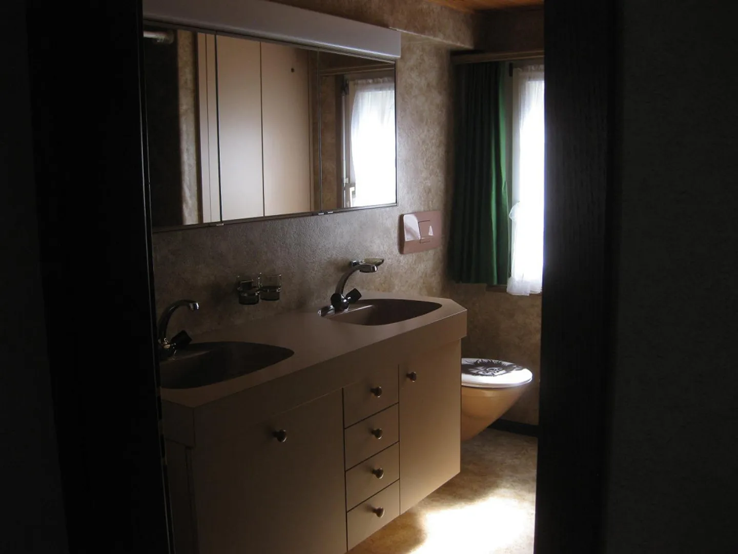 Bellissimo appartamento loft di 2,5 stanze in affitto nel centro di Appenzell - Foto 10 di 11