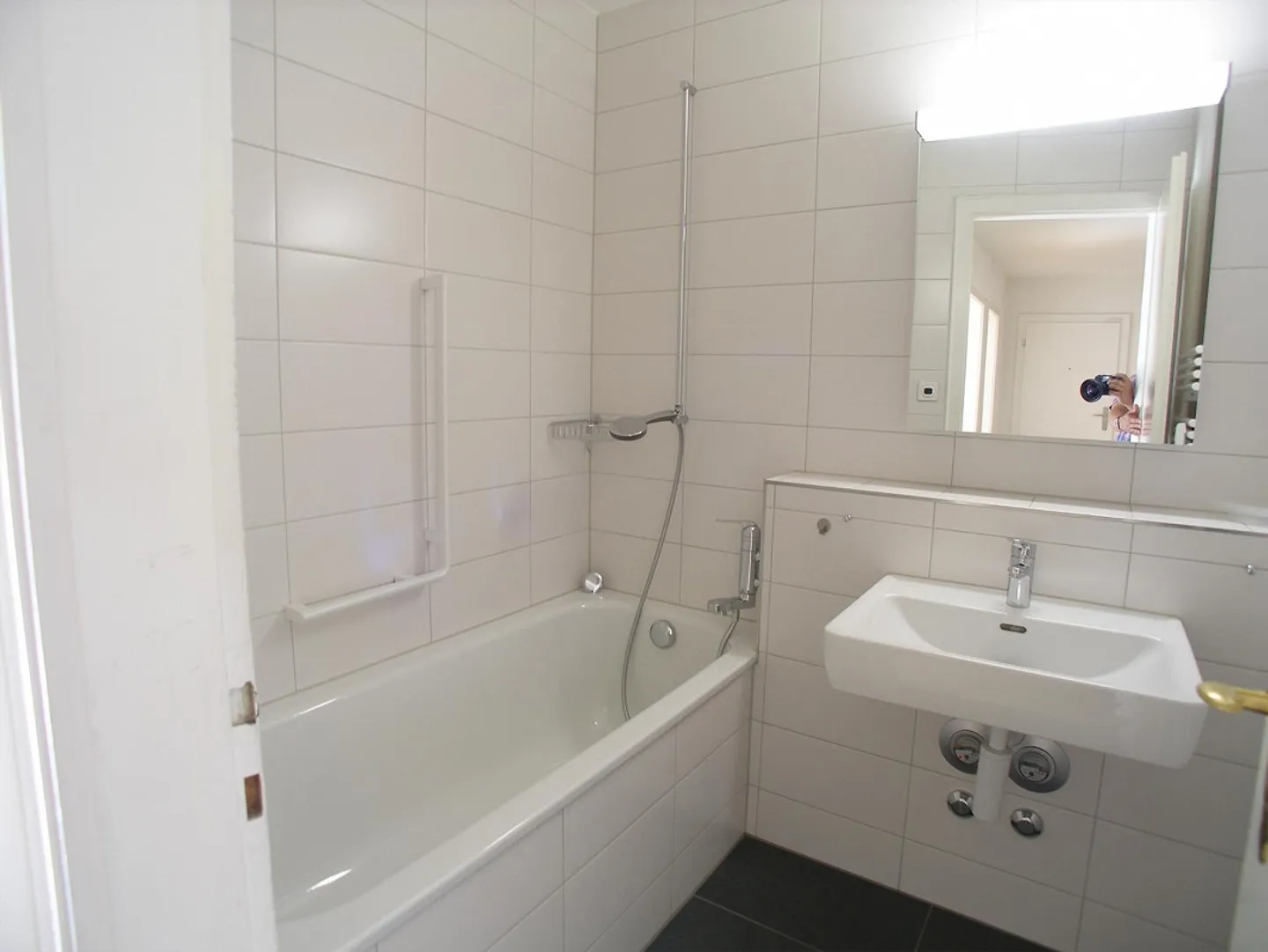 Geräumige Wohnung mit Garten - Foto 8 von 13