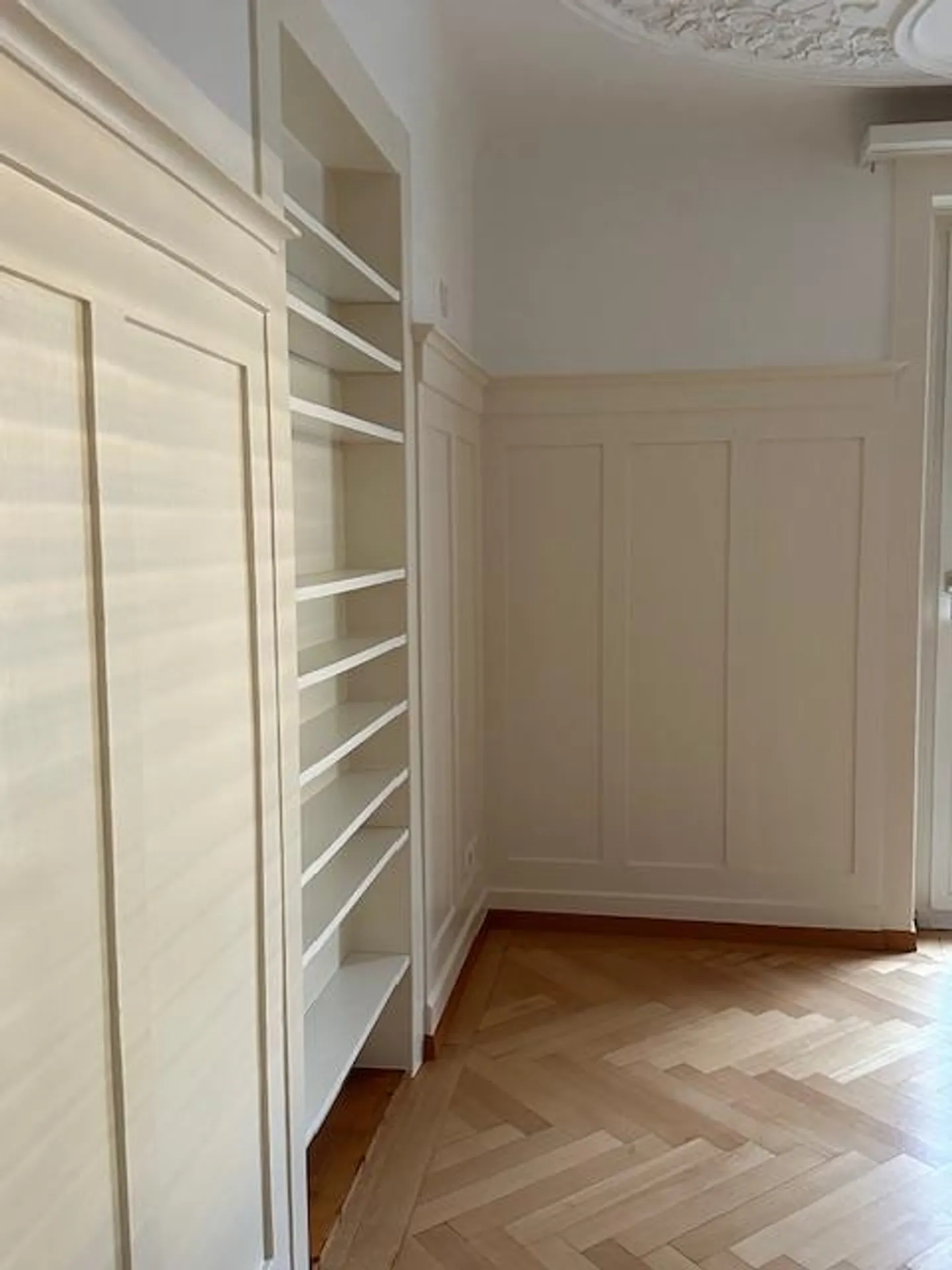 Central, bright and quiet apartment - Photo 3 of 14