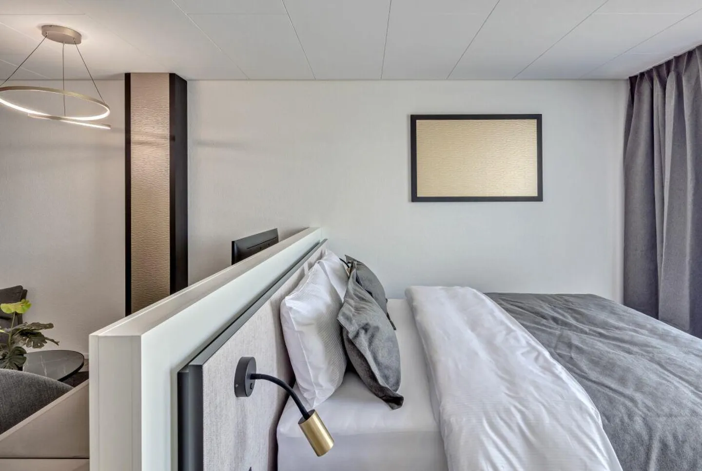 Fully Furnished SUPERIOR Apartment - 45 m2 - Photo 3 of 5