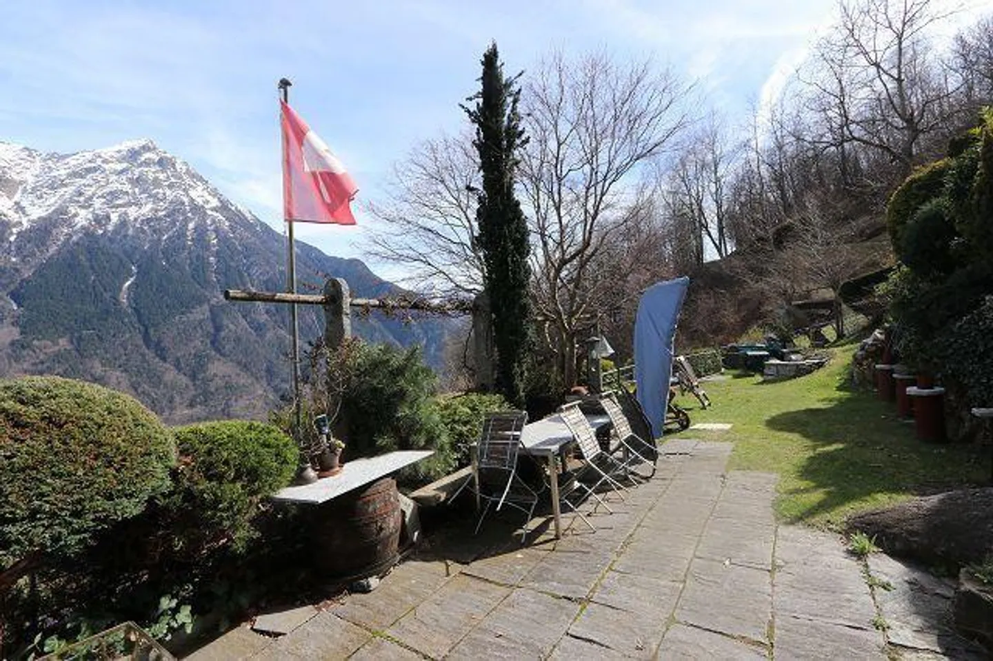 Maison rustique 3 1/2 pièces avec jardin et grange à développer sur 15000 m2... - Photo 15 sur 25