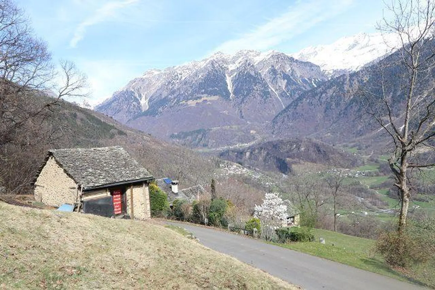 Maison rustique 3 1/2 pièces avec jardin et grange à développer sur 15000 m2... - Photo 21 sur 25
