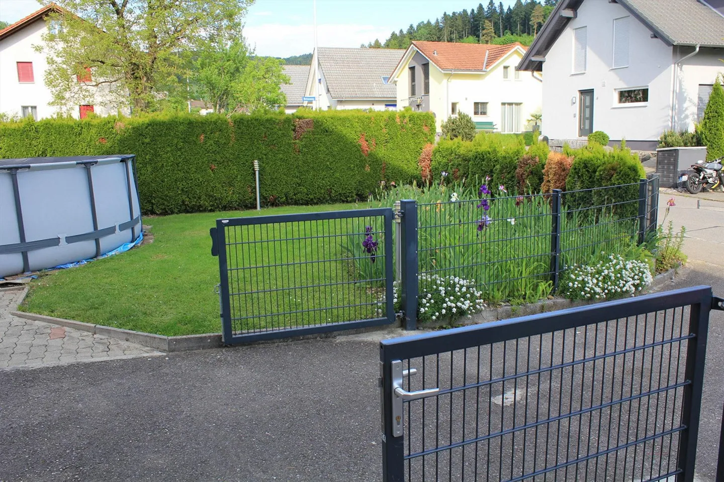 Geräumiges Einfamilienhaus mit Garten - Foto 2 von 13