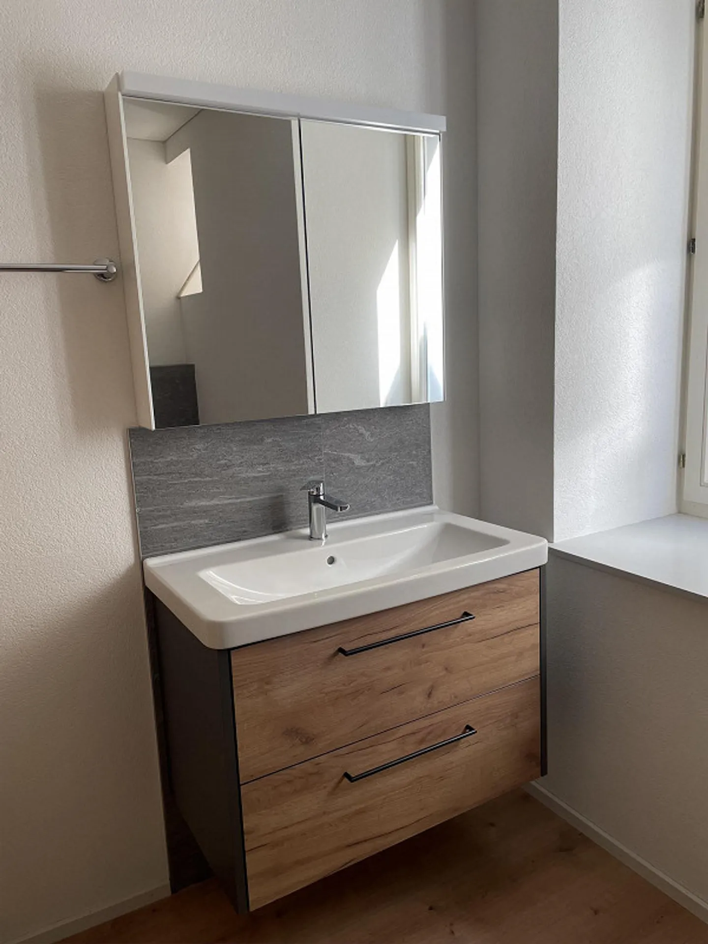 Appartement 3 pièces nouvellement rénové - Photo 6 sur 8