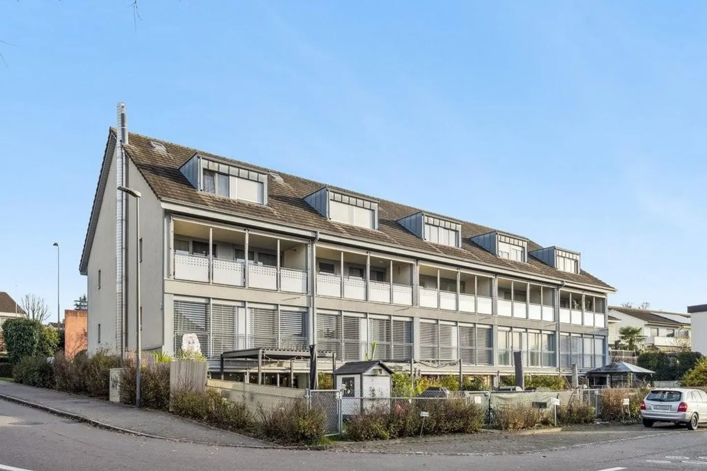 Bright and modern apartment with large balcony in an attractive location - Photo 1 of 12