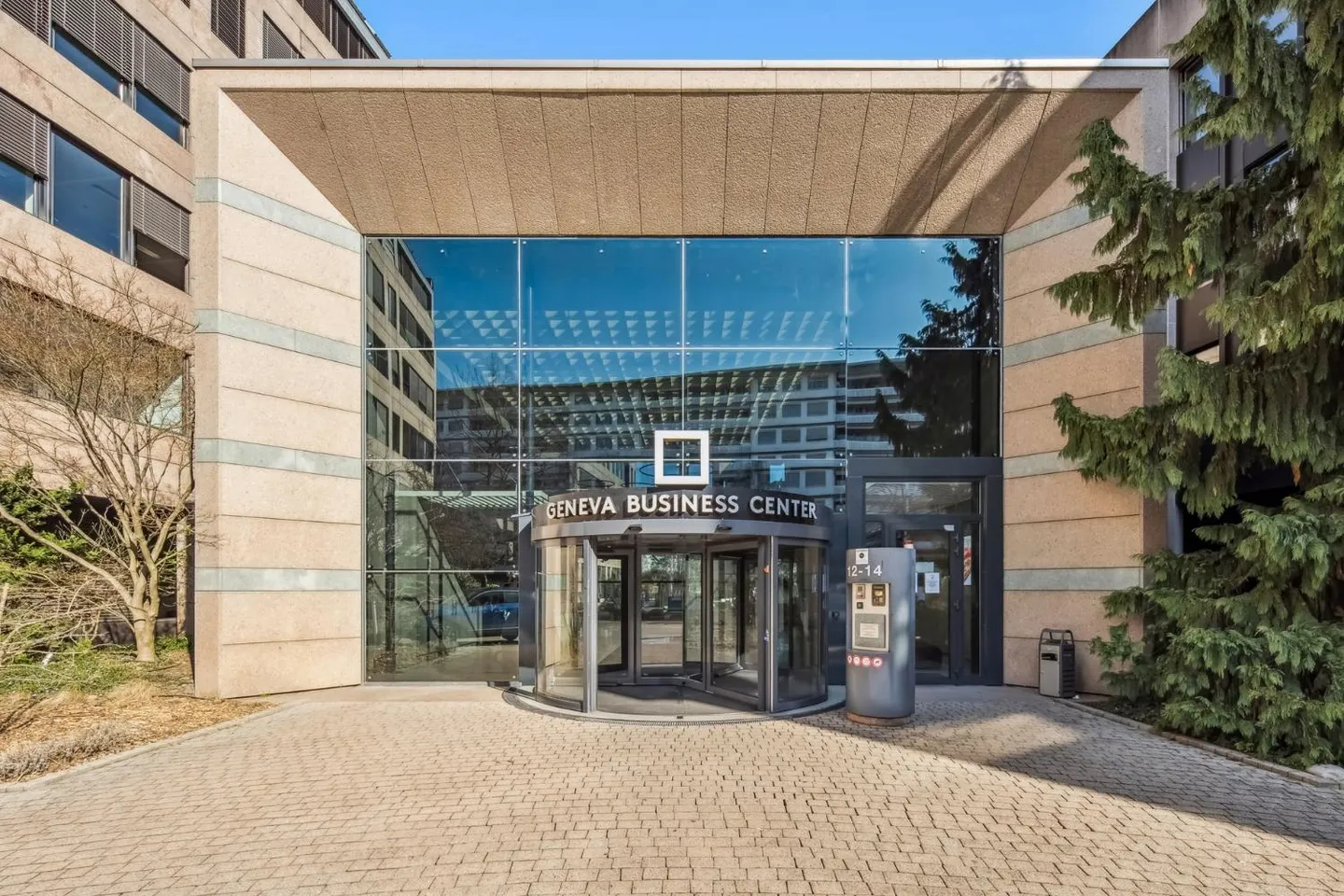 Office - Photo 2 of 12