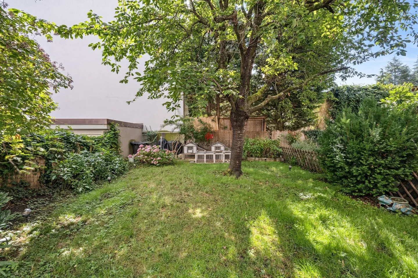 Living in your own multi-family house - Photo 2 of 16