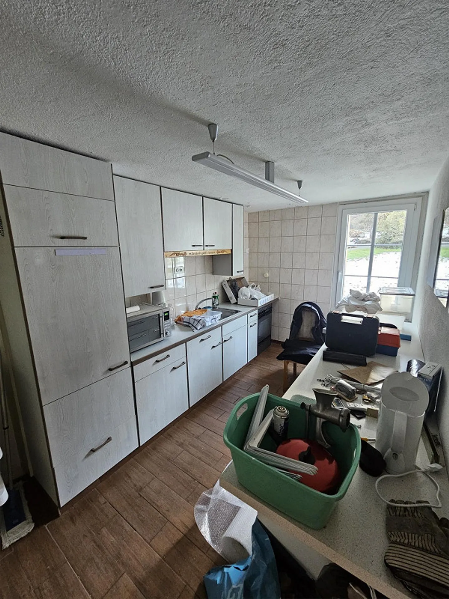 UNIQUE OPPORTUNITY - city-close single-family house in a green oasis - Photo 3 of 13