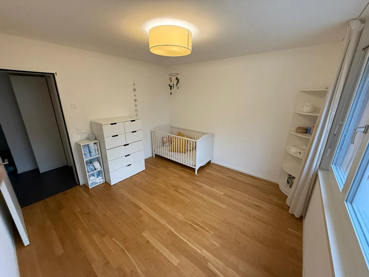 Attractive 4.5-room apartment with plenty of outdoor space - ideal for families - Photo 3 of 15