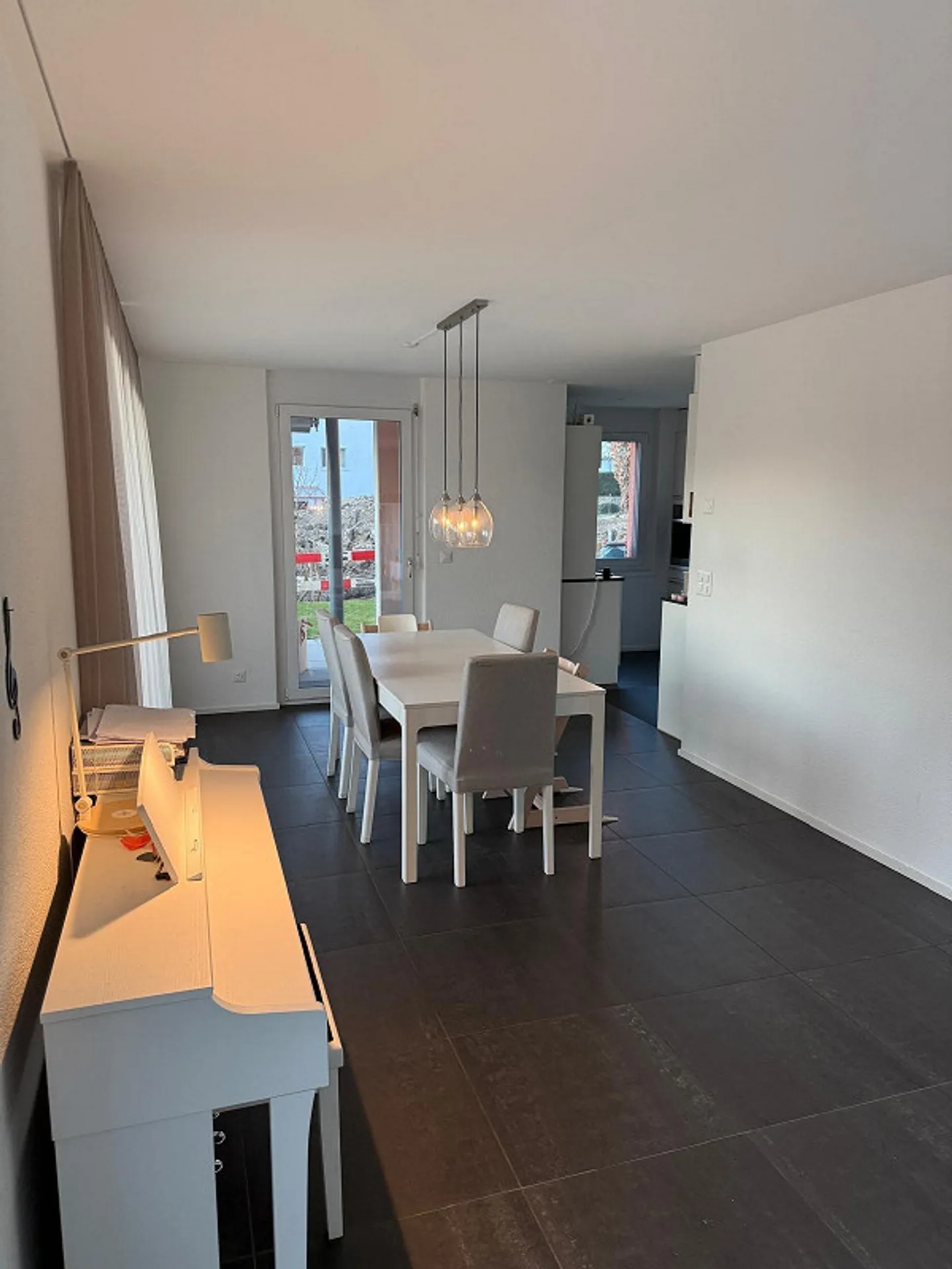 Attractive 4.5-room apartment with plenty of outdoor space - ideal for families - Photo 5 of 15