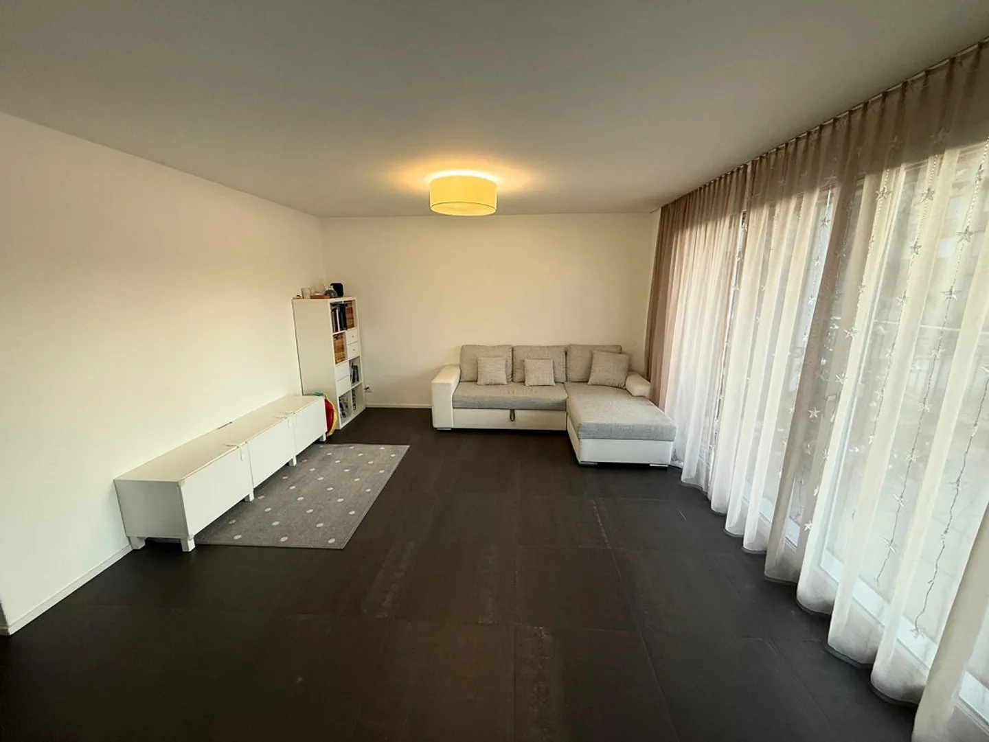 Attractive 4.5-room apartment with plenty of outdoor space - ideal for families - Photo 6 of 15