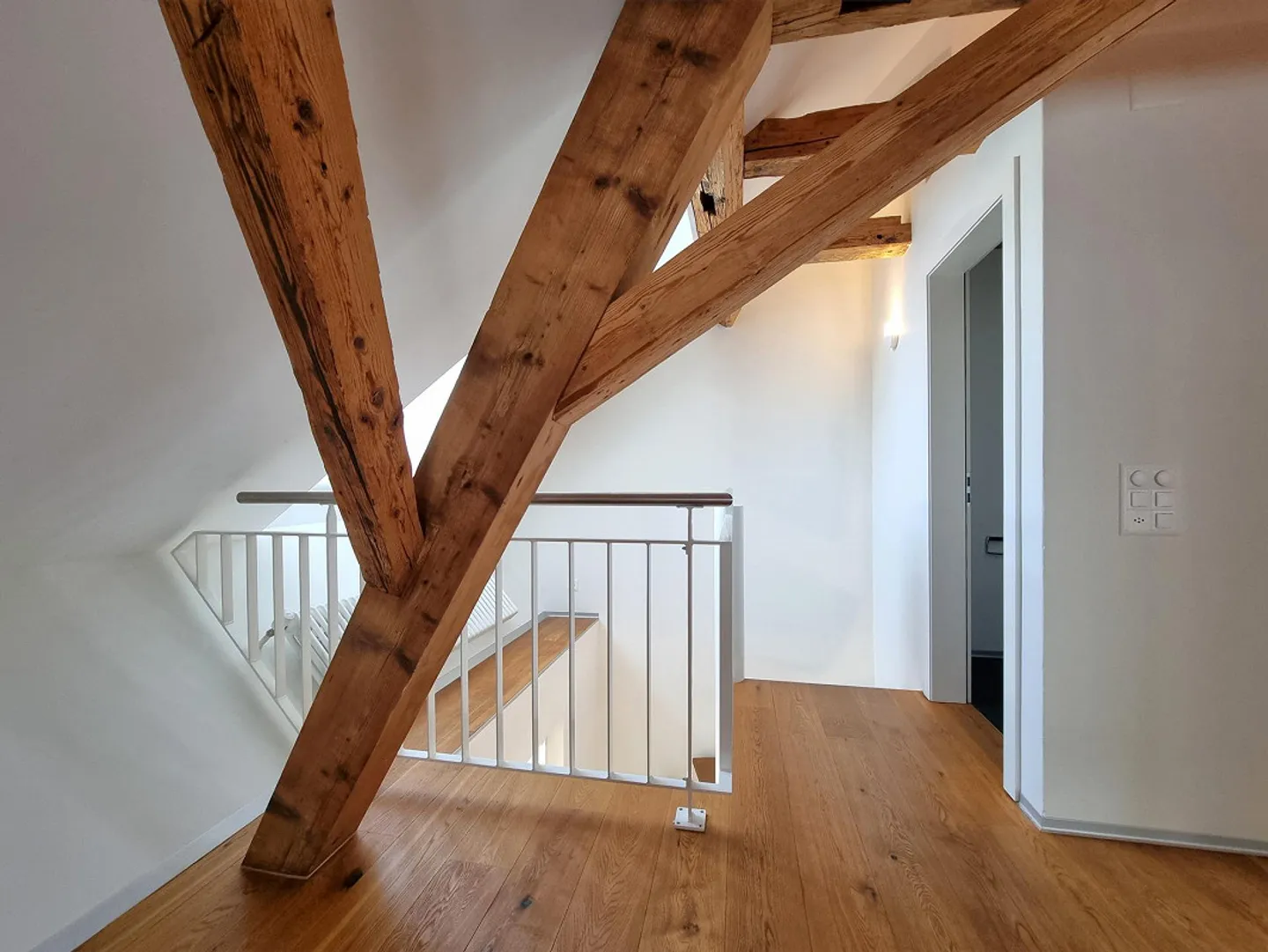 Stilvolle Duplex-Wohnung an zentraler Lage in Ittigen - Foto 14 von 17