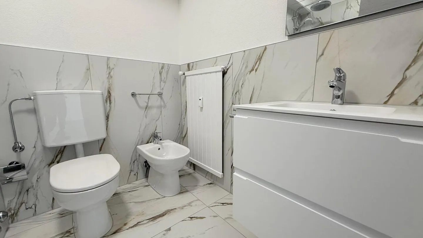 4.5 Zimmer renoviert zur Miete in Coldrerio - Foto 2 von 13