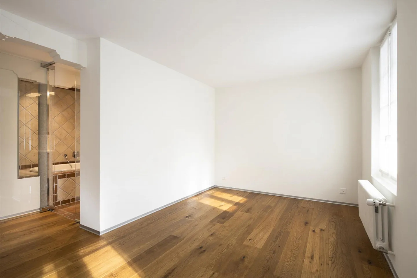 Stilvolle Duplex-Wohnung an zentraler Lage in Ittigen - Foto 7 von 17