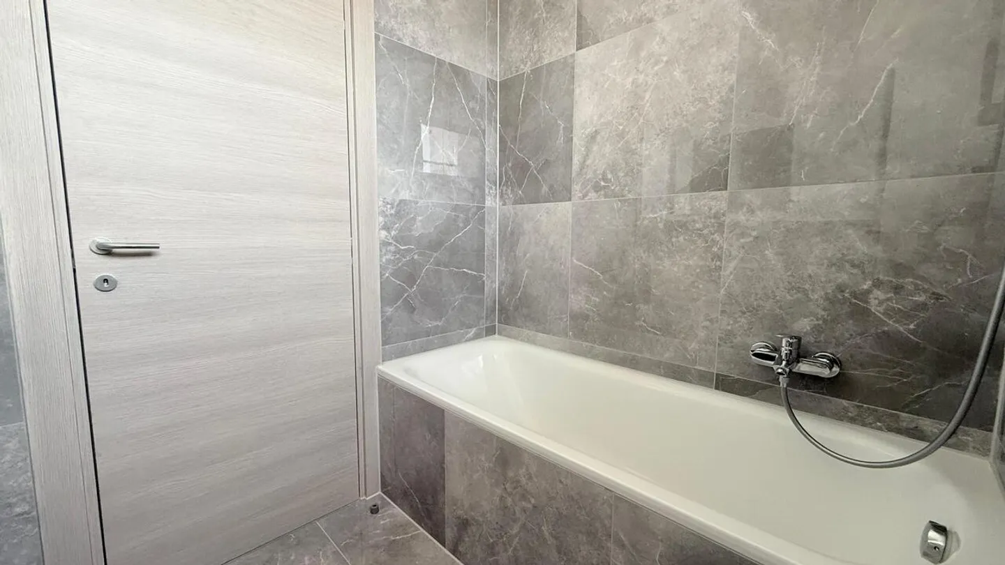 4.5 Zimmer renoviert zur Miete in Coldrerio - Foto 9 von 13