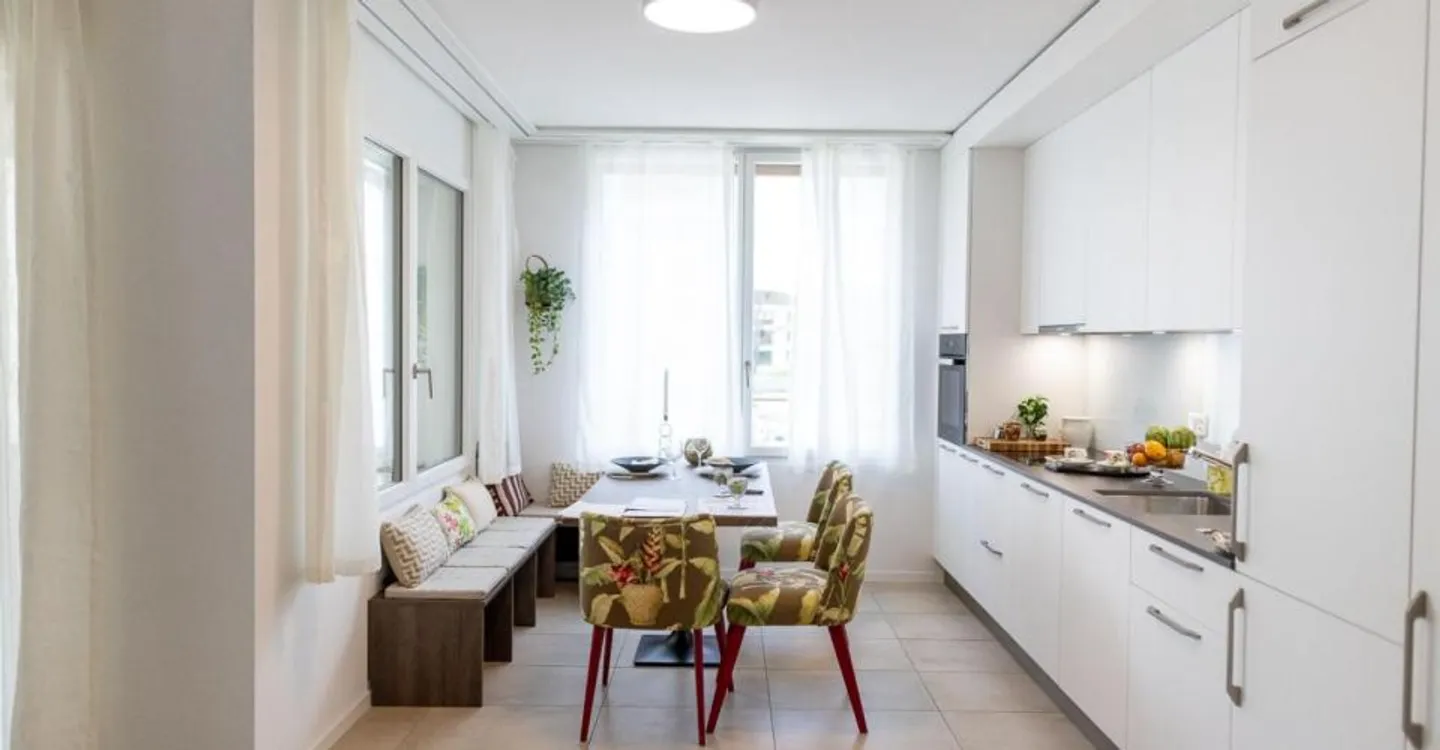 Appartement de Luxe avec Balcons - Photo 2 sur 5