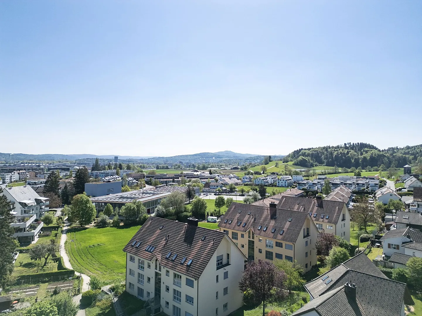 Bright 4.5-room apartment with south balcony in a popular residential area - Photo 14 of 15