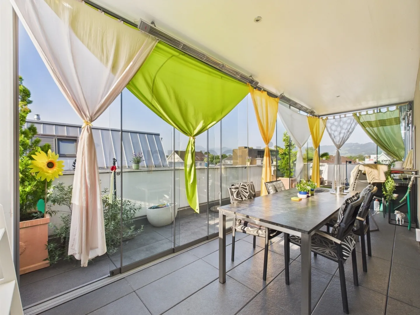 Appartamento esclusivo di 3,5 stanze con vista fantastica a Widnau - Foto 1 di 12