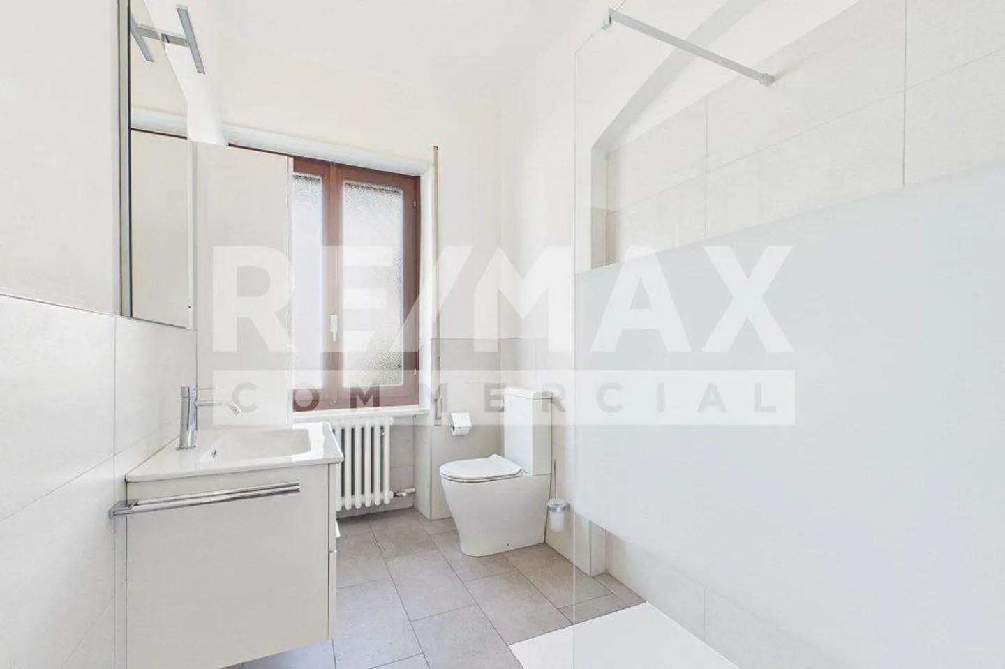 5-room office / therapeutic studio for rent - Photo 7 of 12
