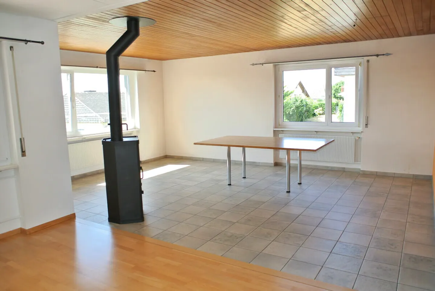 Ottima casa unifamiliare con appartamento separato e terrazza soleggiata - Foto 7 di 13