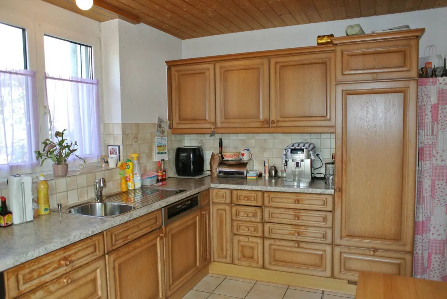Ottima casa unifamiliare con appartamento separato e terrazza soleggiata - Foto 10 di 13