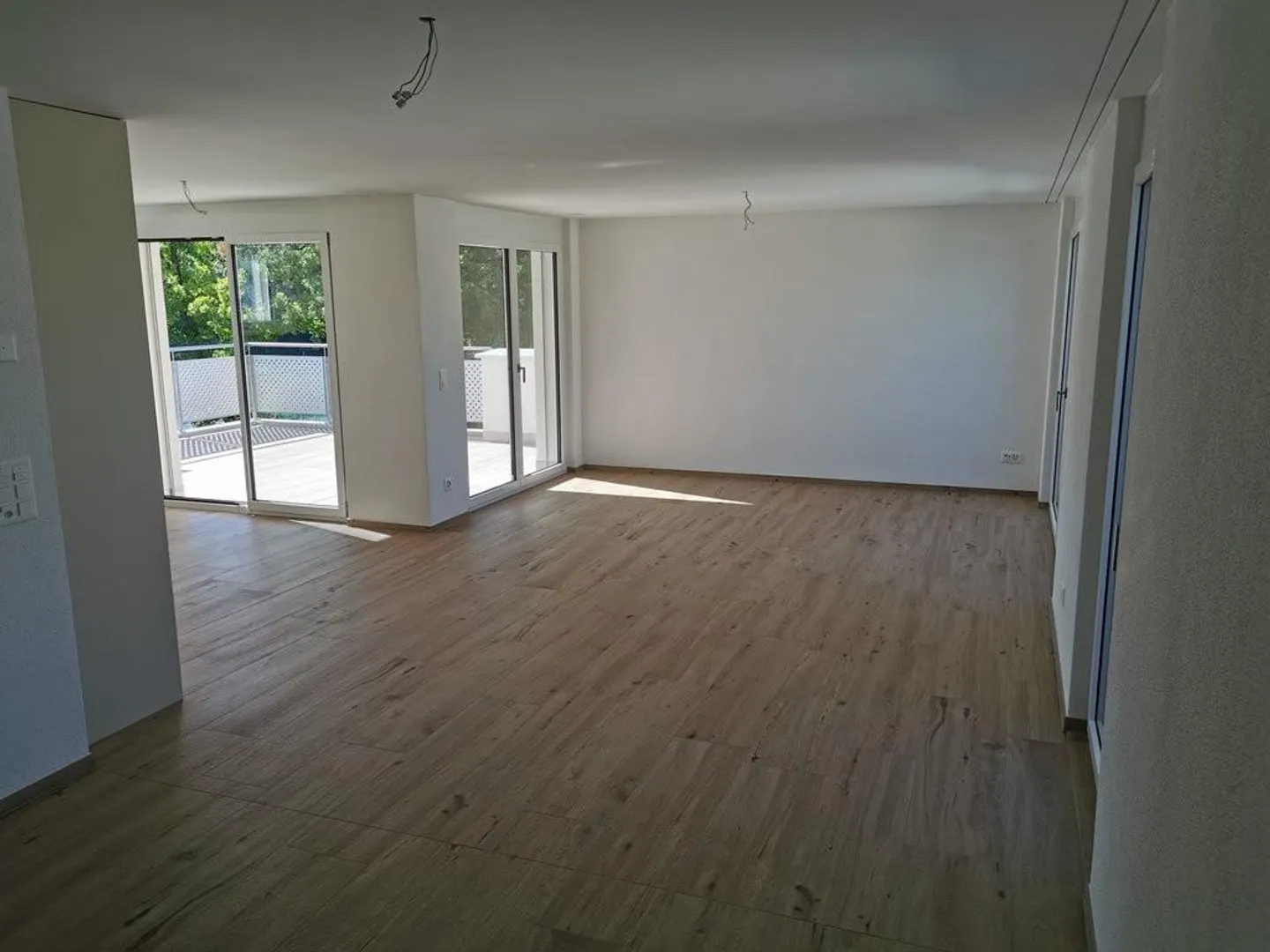 Living directly on the Aare - Photo 3 of 11