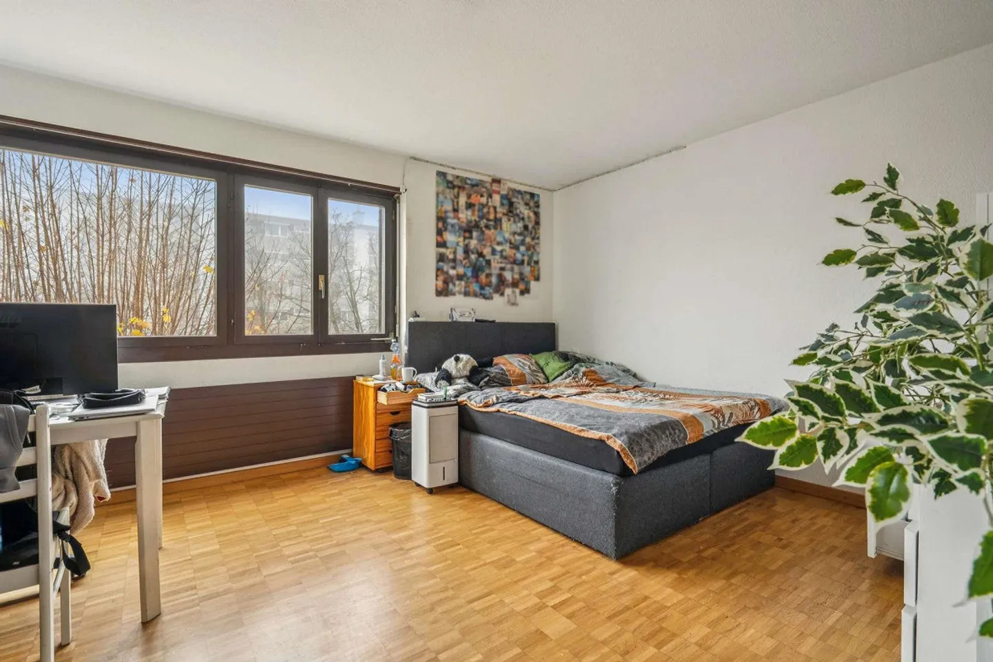 Luminoso appartamento di 4,5 stanze con sala hobby e tre posti auto a Wallisellen - Foto 7 di 9