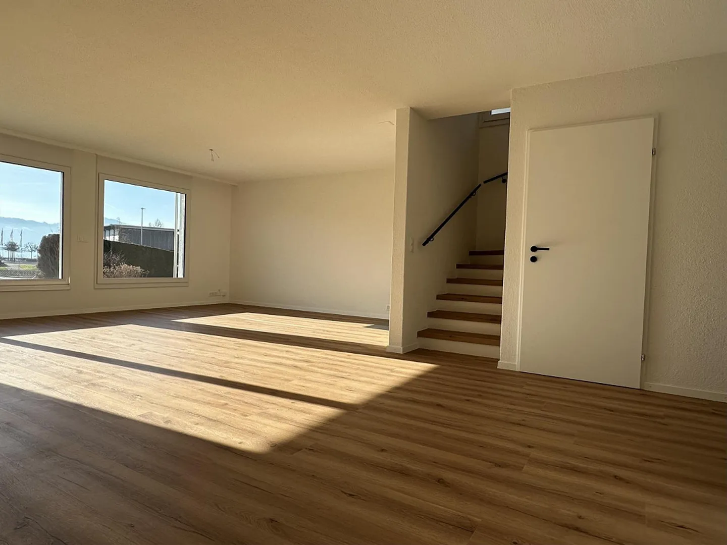 Frisch renoviertes, modernes 5.5 Zimmer EFH an perfekter Lage - Foto 7 von 26