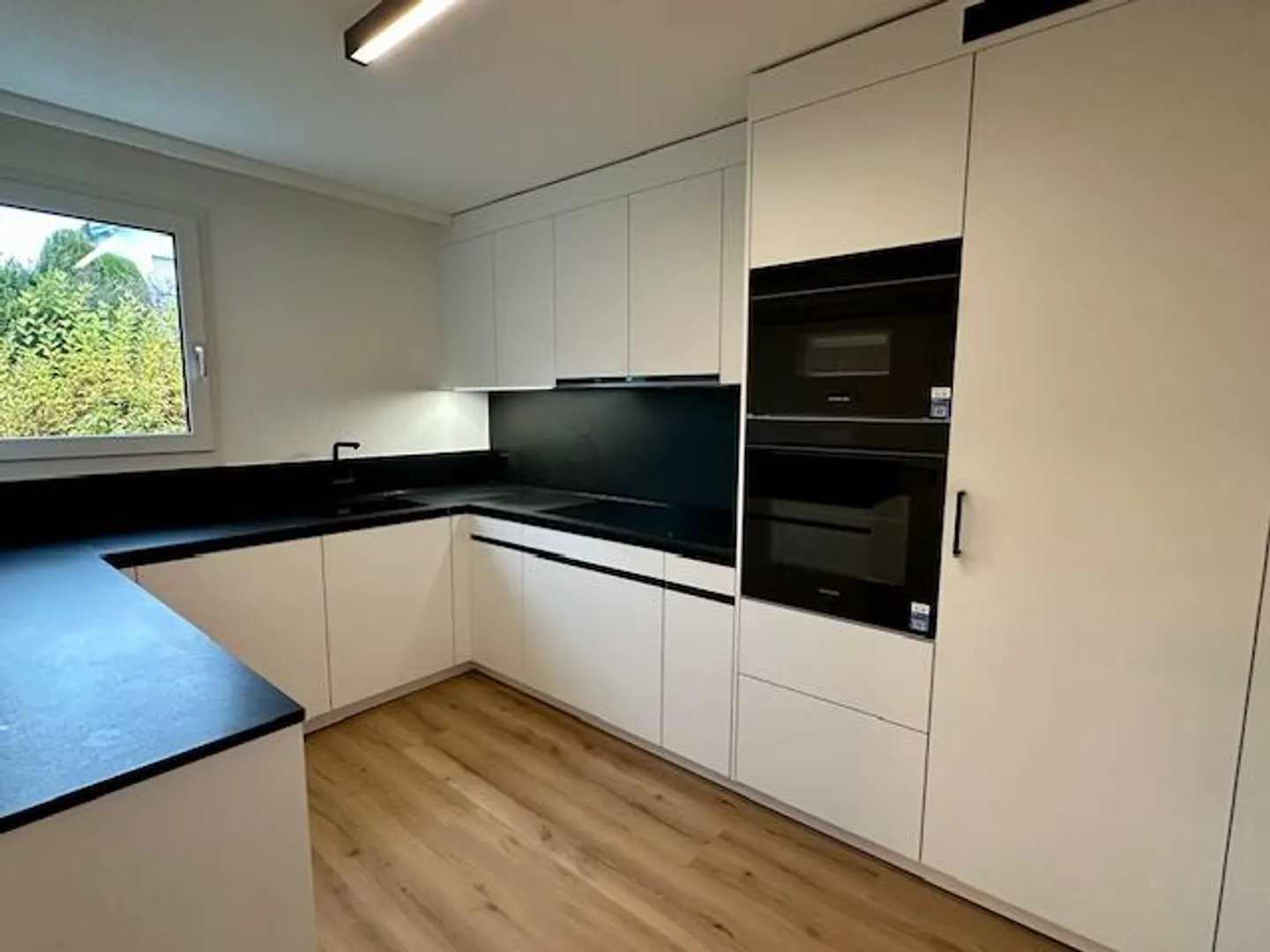 Frisch renoviertes, modernes 5.5 Zimmer EFH an perfekter Lage - Foto 9 von 26