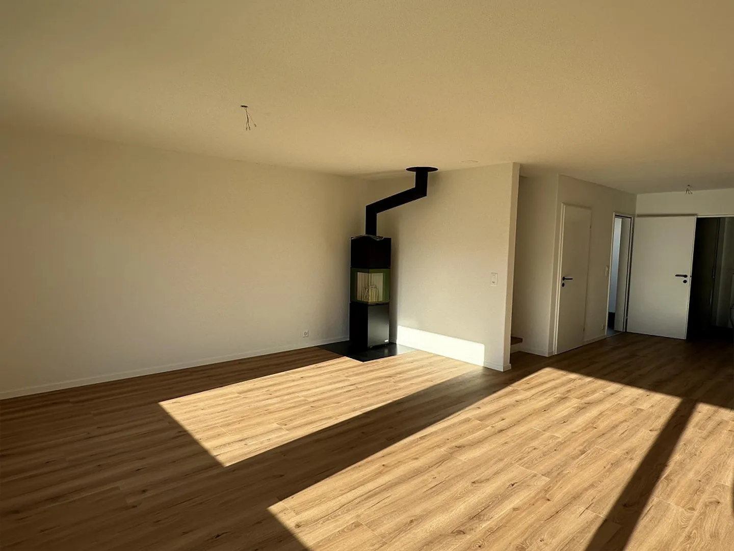 Frisch renoviertes, modernes 5.5 Zimmer EFH an perfekter Lage - Foto 11 von 26